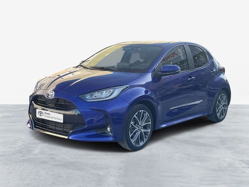 Azul (pintura metalizada) Usado 2024 Toyota Yaris Luxury | € 28.250 (Preço justo) - Imagem 1/4