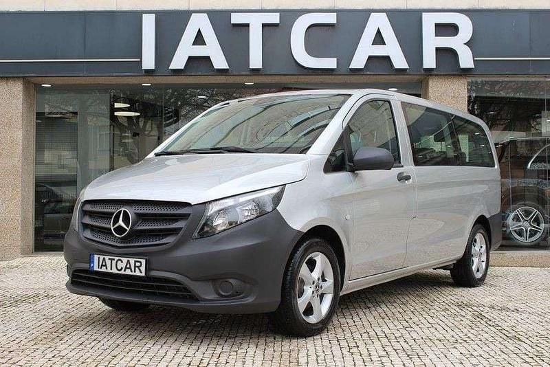 Usado Mercedes Vito 163 HP (119 kW) 2018 Cinza Van