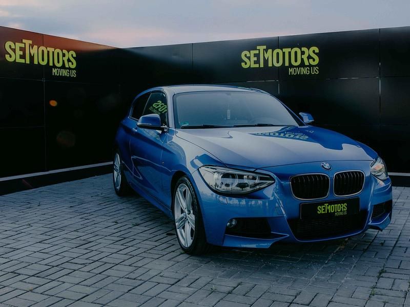 Azul Usado 2016 BMW 116 Citadino | € 16.800 - Imagem 1/4