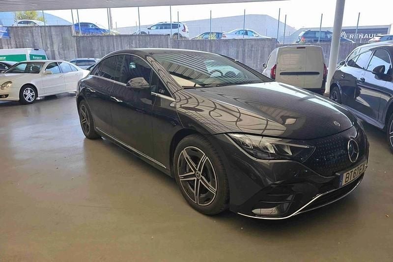 Cinzento Novo 2025 Mercedes EQE350 Sedan | € 81.900 - Imagem 1/4
