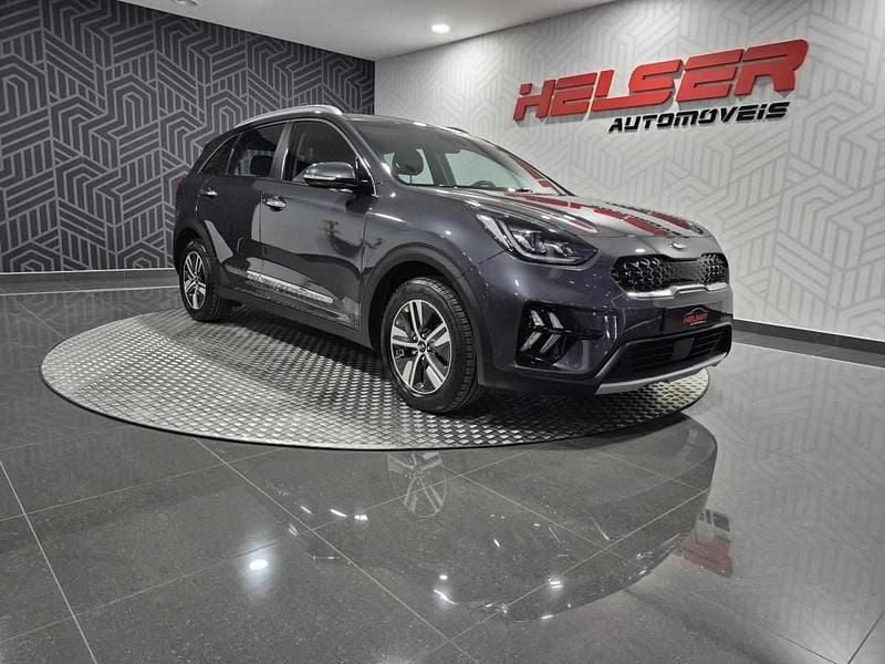 Cinzento Usado 2021 Kia Niro SUV | € 22.900 - Imagem 1/4