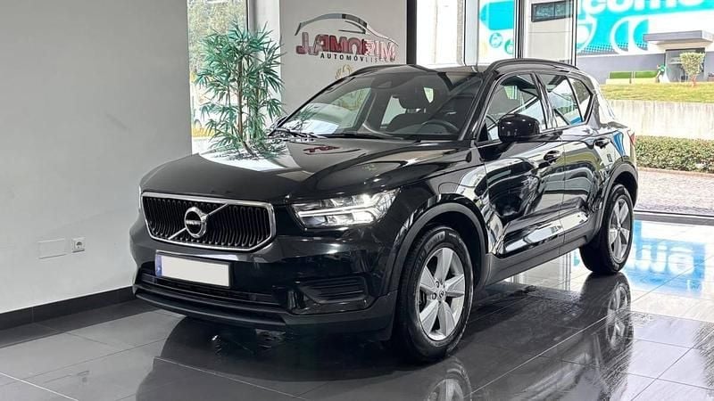 Preto Usado 2022 Volvo EX40 SUV | € 21.499 - Imagem 1/4