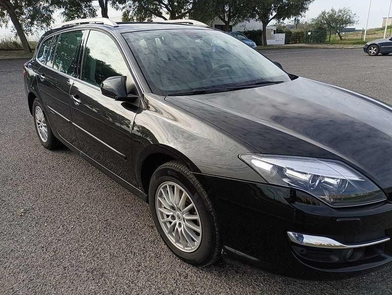 Usado 2011 Renault Laguna III Sedan | € 5.000 (Preço justo) - Imagem 1/4