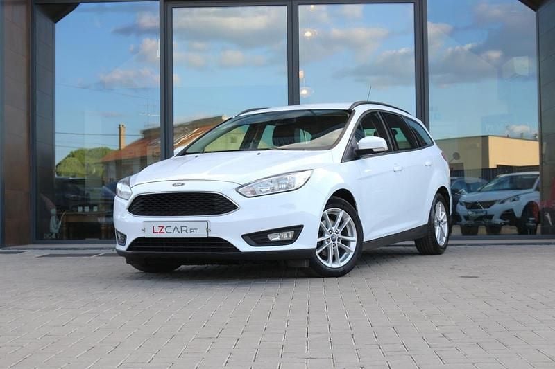 Branco Usado 2016 Ford Focus Carrinha | € 12.950 (Preço elevado) - Imagem 1/4