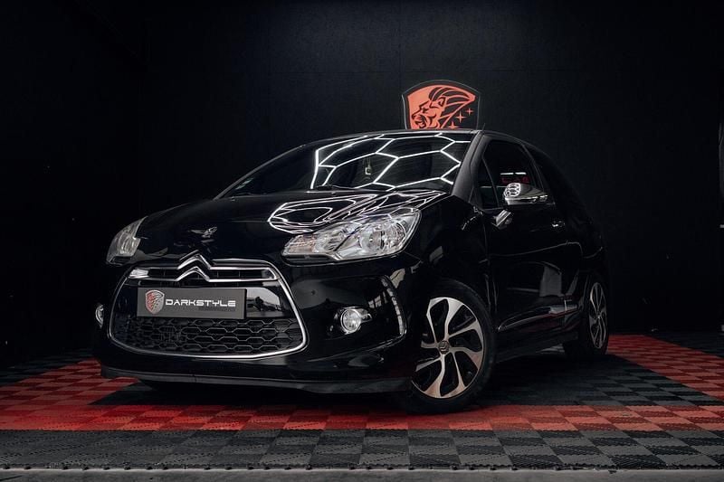 Usado Citroën DS3 Chic 92 HP (67 kW) 2015 Preto Citadino