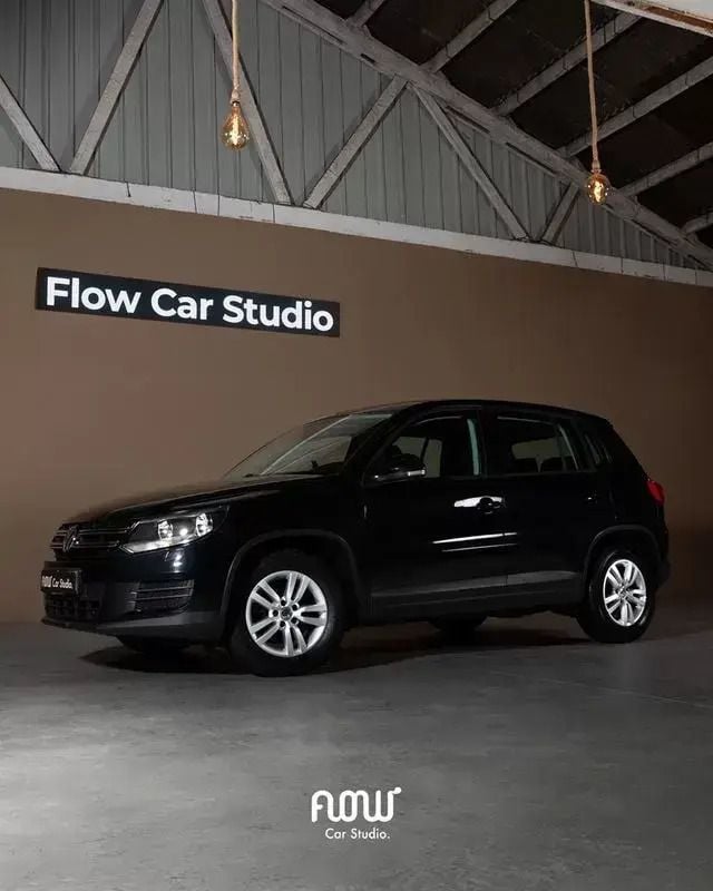 Preto Usado 2014 VW Tiguan Comfortline SUV | € 12.950 - Imagem 1/4