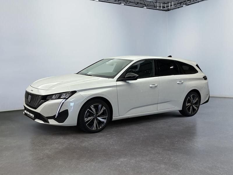 Branco Usado 2022 Peugeot 308 Allure Carrinha | € 19.990 (Bom preço) - Imagem 1/4