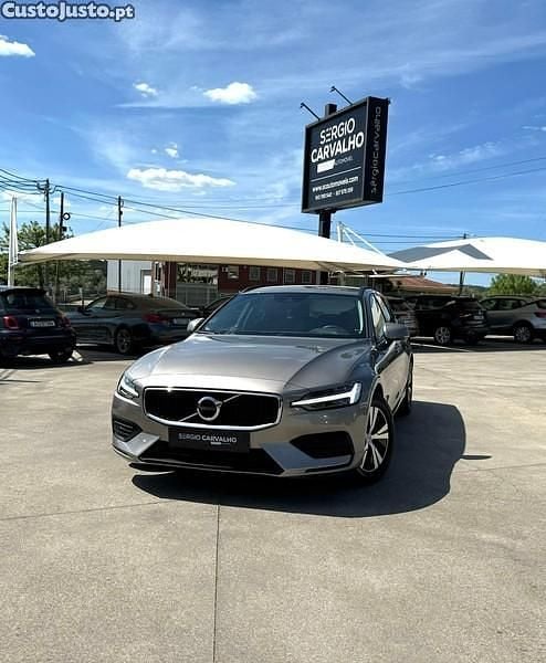 Cinza Usado 2019 Volvo V60 Inscription Carrinha | € 26.500 (Bom preço) - Imagem 1/1