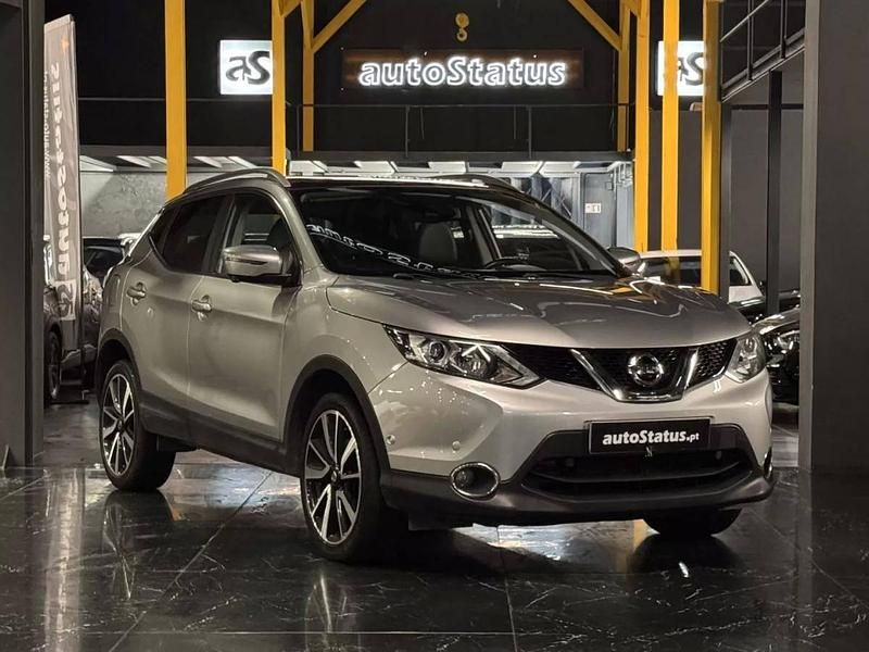 Usado Nissan Qashqai Tekna+ 115 HP (84 kW) 2016 Cinzento SUV