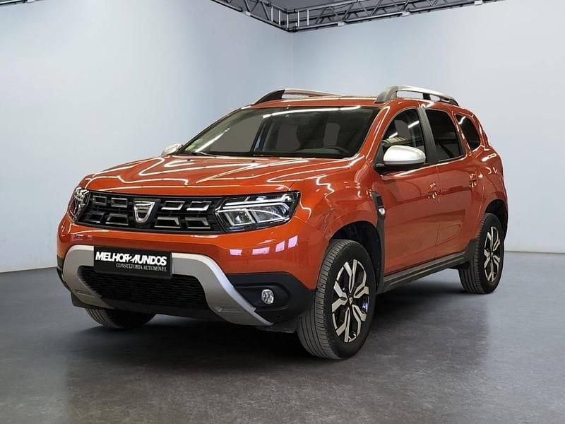 Castanho Usado 2022 Dacia Duster Prestige SUV | € 23.990 (Caro) - Imagem 1/4