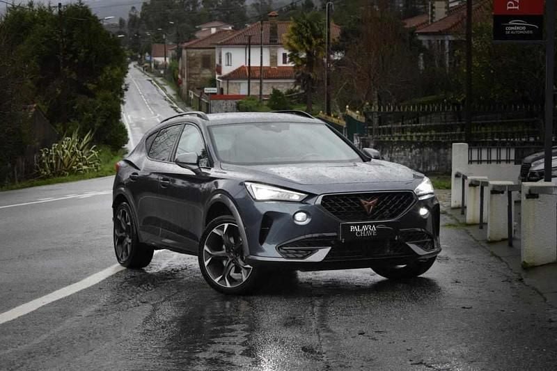 Cinzento Usado 2023 Cupra Formentor SUV | € 26.950 (Bom preço) - Imagem 1/1