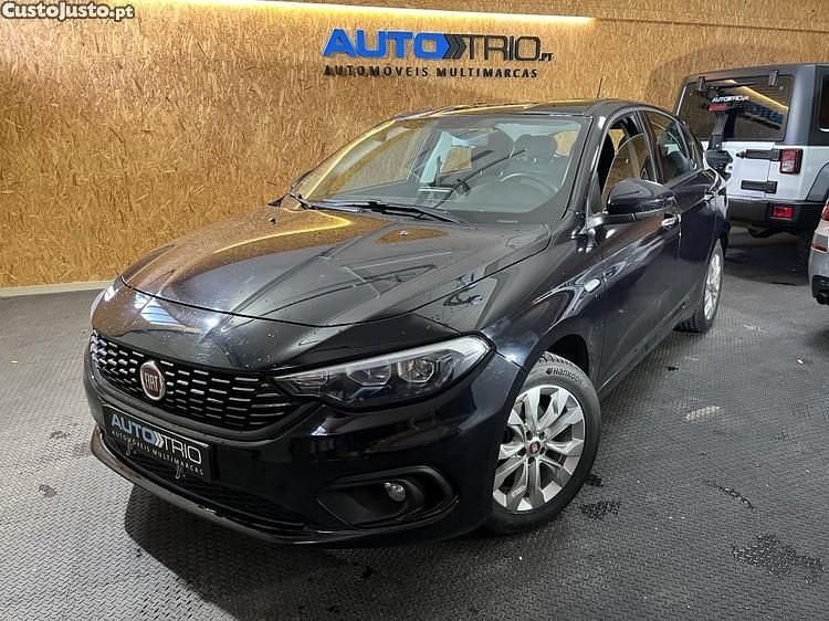 Preto Usado 2019 Fiat Tipo Easy Sedan | € 10.900 (Preço justo) - Imagem 1/1