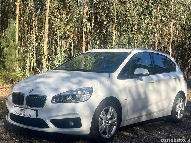 Branco Usado 2018 BMW 216 Sport Line Carrinha | € 18.900 (Preço justo) - Imagem 1/1