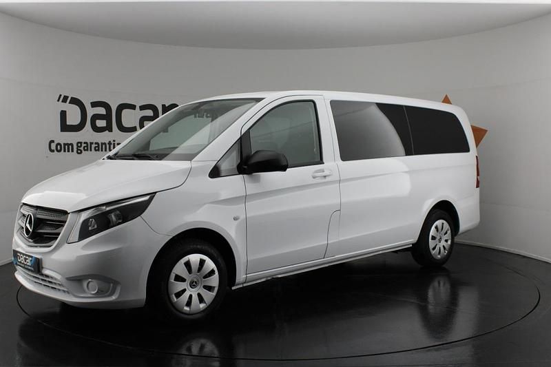 Usado Mercedes Vito 114 HP (83 kW) 2019 Branco Van