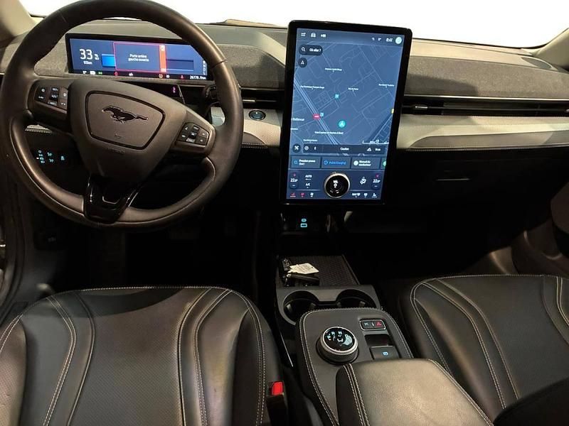 Usado Ford Mustang Mach-E Standard Range 197 kW (269 HP) 2023 Preto SUV