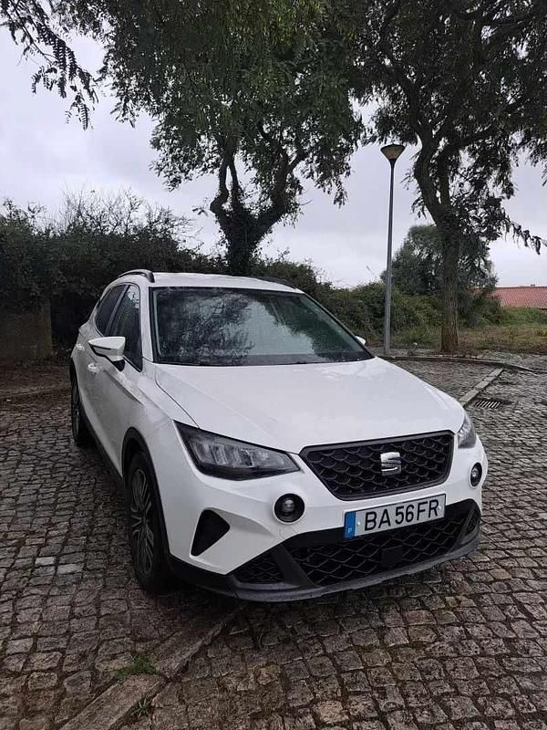 Usado Seat Arona Style 95 HP (69 kW) 2023 Branco SUV
