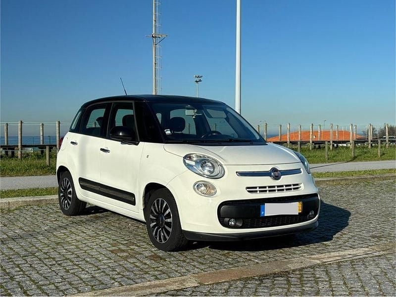 Usado 2015 Fiat 500L Monovolume | € 6.750 (Preço justo) - Imagem 1/4