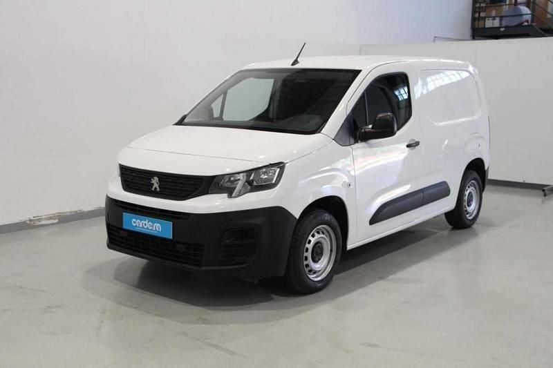 Branco Usado 2019 Peugeot Partner Monovolume | € 13.490 (Preço justo) - Imagem 1/4