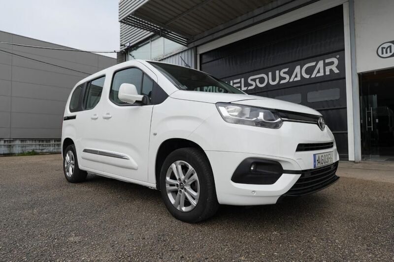 Branco Usado 2021 Toyota Proace Van | € 19.000 (Caro) - Imagem 1/4