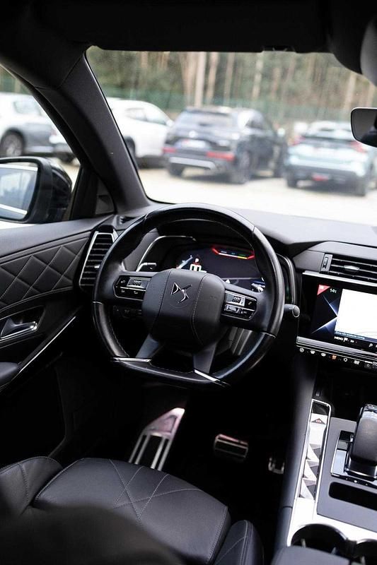 Usado DS Automobiles DS7 Crossback 225 HP (165 kW) 2022 Preto SUV