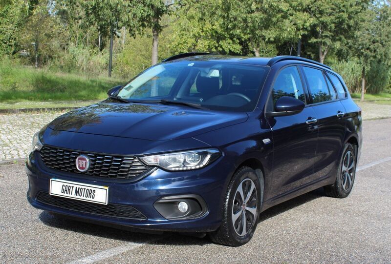 Azul Usado 2018 Fiat Tipo Lounge Carrinha | € 13.800 (Preço justo) - Imagem 1/4