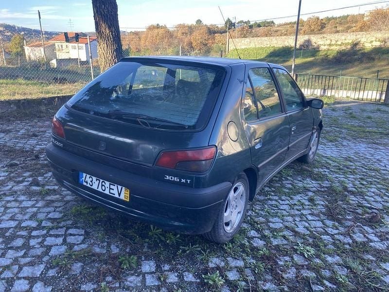 Usado 1995 Peugeot 306 Sedan | € 1.200 - Imagem 1/4