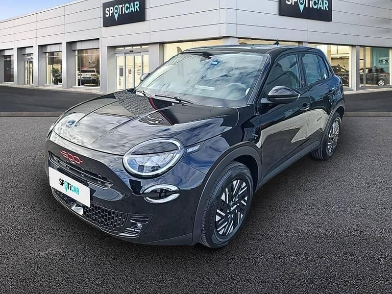 Preto Novo 2025 Fiat 600 Red SUV | € 33.150 - Imagem 1/3