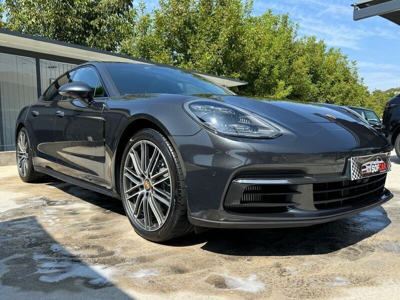 Cinza Usado 2016 Porsche Panamera 4S Sedan | € 80.000 - Imagem 1/4
