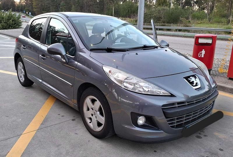 Usado 2012 Peugeot 207 Sedan | € 5.000 (Preço justo) - Imagem 1/4
