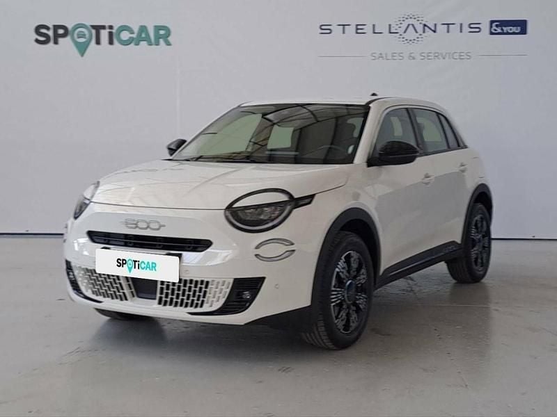 Branco Usado 2025 Fiat 600 Red SUV | € 28.900 (Preço justo) - Imagem 1/4