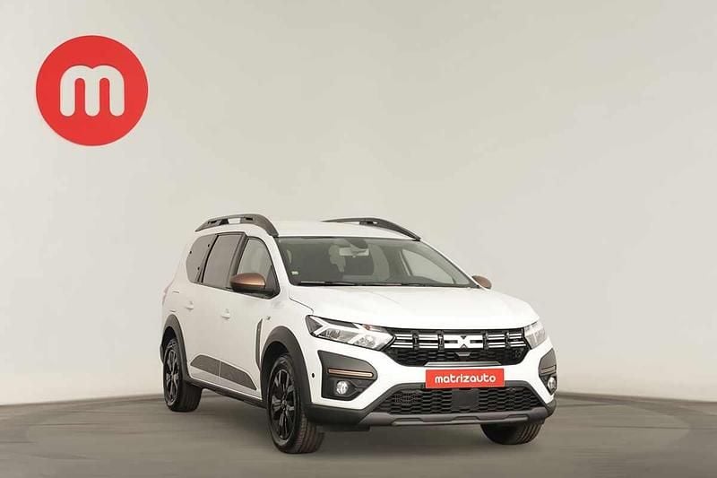 Branco Usado 2024 Dacia Jogger Extreme | € 21.999 (Preço justo) - Imagem 1/4