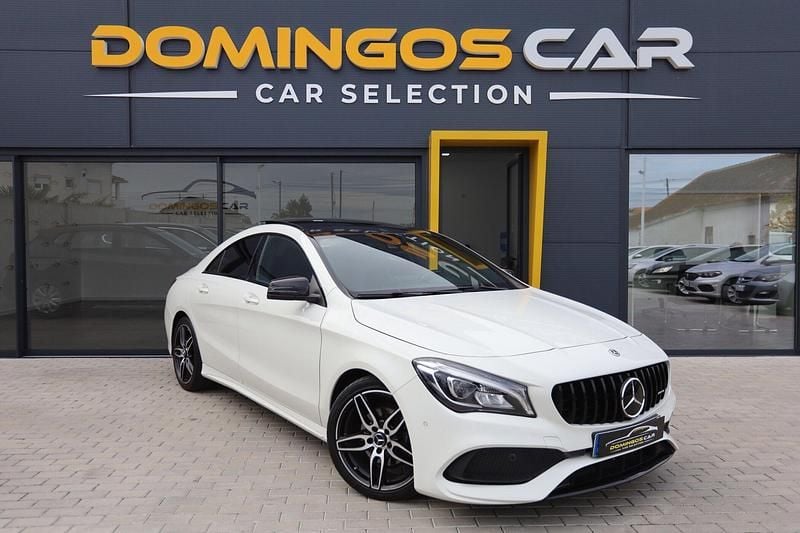 Branco Usado 2017 Mercedes CLA200 AMG line Sedan | € 23.950 - Imagem 1/4