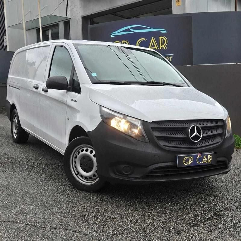 Branco Usado 2021 Mercedes e-Vito Monovolume | € 16.900 (Preço justo) - Imagem 1/4