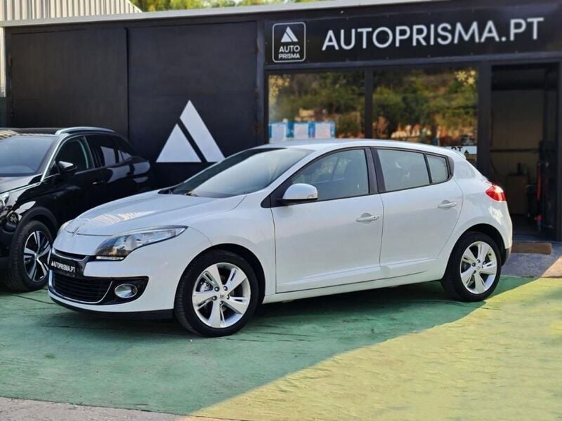 Usado Renault Mégane III Luxe 110 HP (80 kW) 2012 Branco
