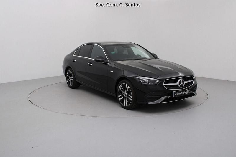 Usado Mercedes C300 Avantgarde 326 HP (239 kW) 2025 Preto Sedan