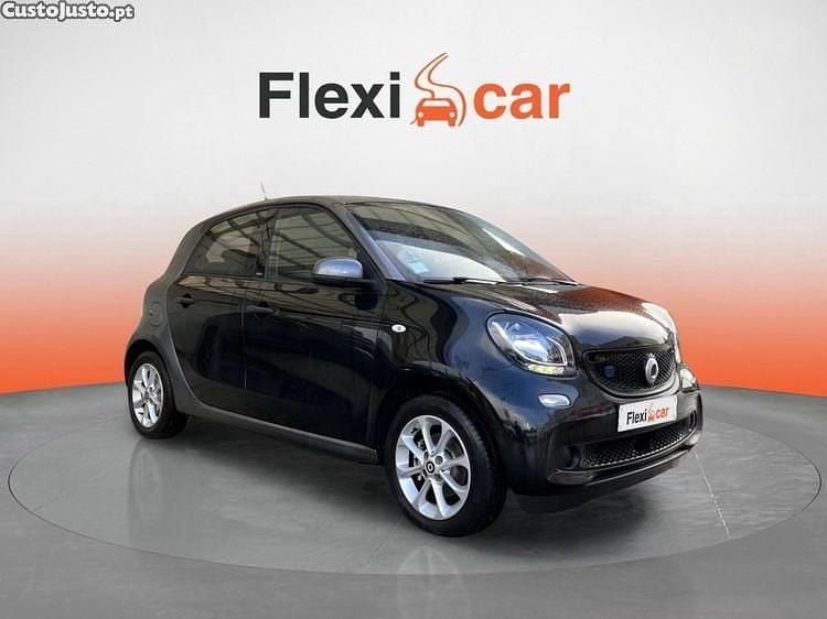 Preto Usado 2018 Smart ForFour Electric Drive Passion | € 9.790 (Preço justo) - Imagem 1/1