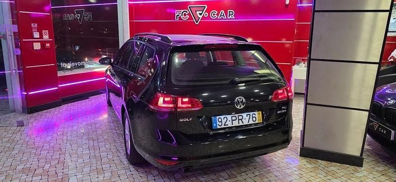 Usado VW Golf VII 110 HP (80 kW) 2015 Preto Carrinha