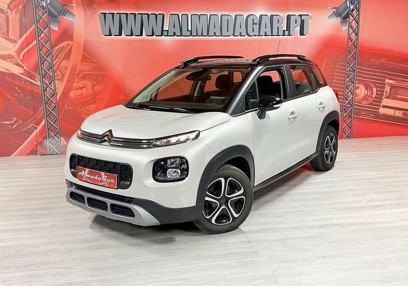 Cinza Usado 2021 Citroën C3 Feel SUV | € 14.900 - Imagem 1/4