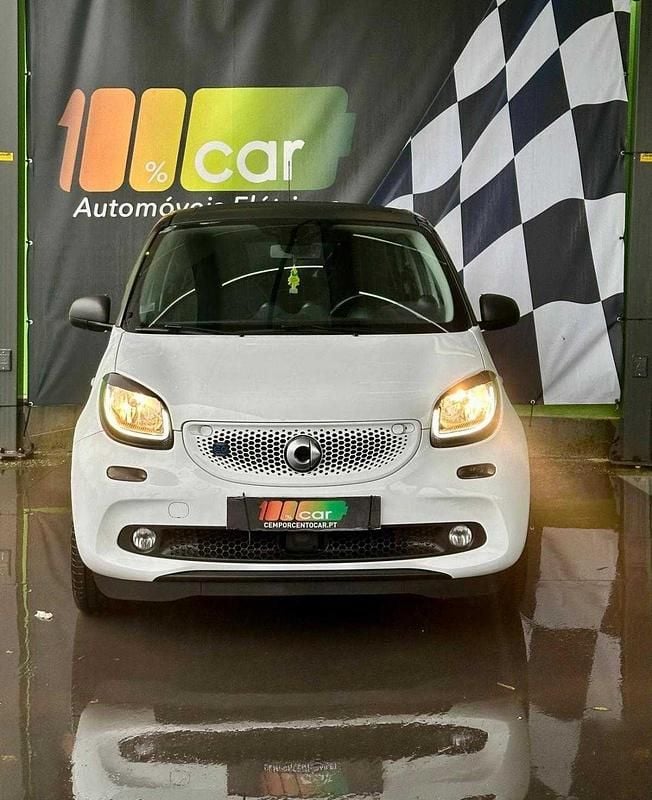 Usado Smart ForFour Electric Drive 60 kW (82 HP) 2019 Branco