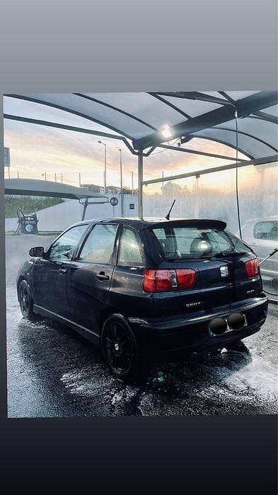 Usado 2001 Seat Ibiza Sedan | € 3.300 (Bom preço) - Imagem 1/4