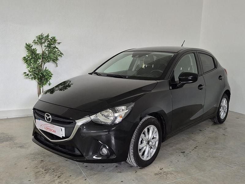 Usado 2015 Mazda 2 Sedan | € 8.750 - Imagem 1/4