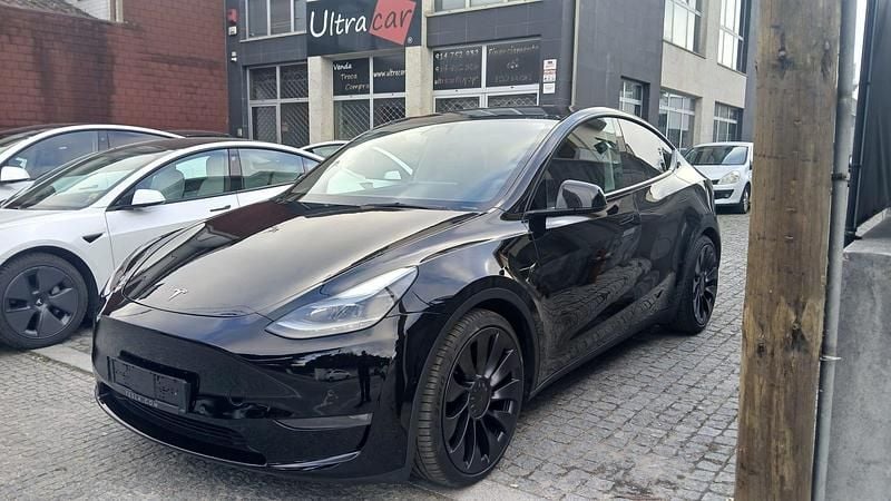 Preto Usado 2022 Tesla Model Y Performance SUV | € 37.500 (Preço justo) - Imagem 1/4