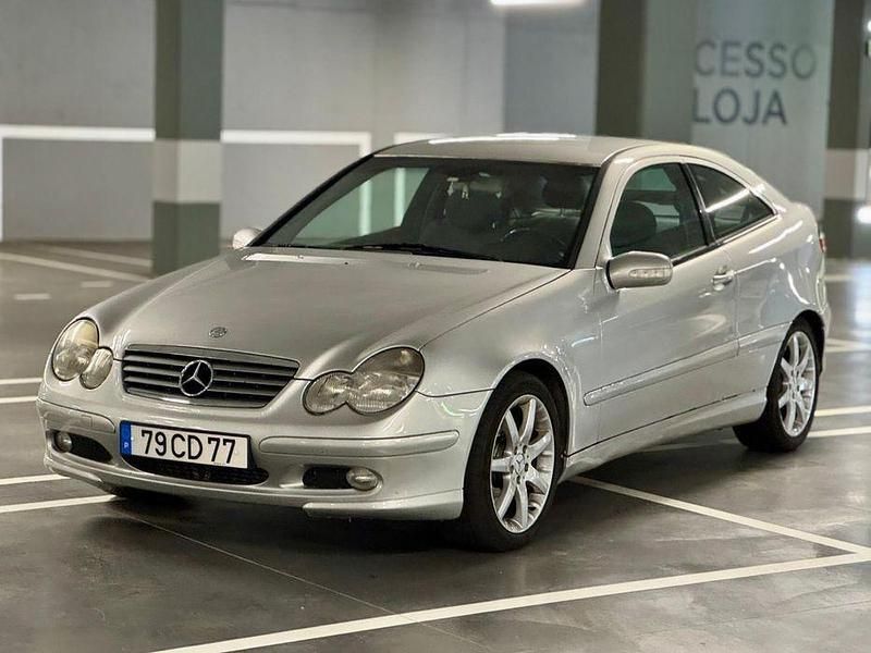 Usado 2001 Mercedes C220 Coupé | € 6.399 - Imagem 1/4