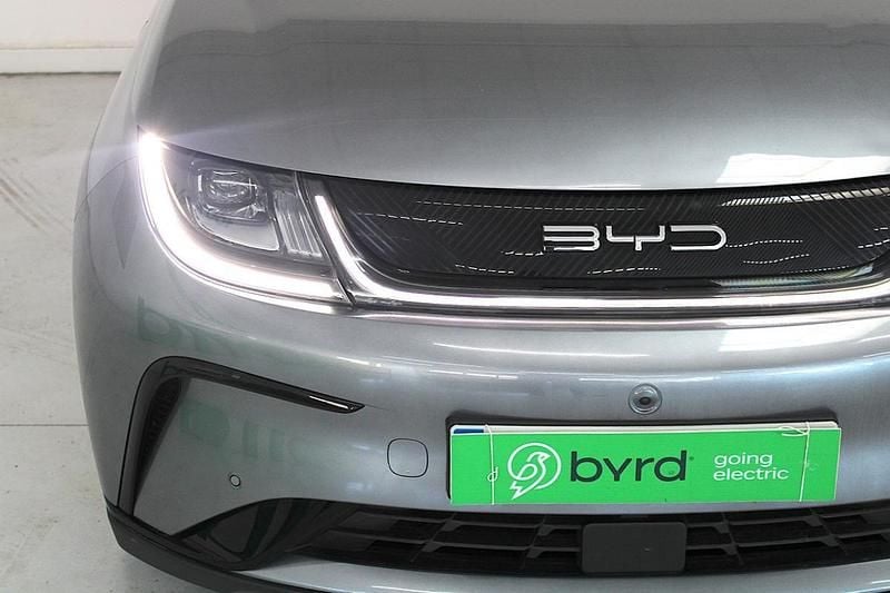 Usado BYD Dolphin 150 kW (204 HP) 2023 Cinzento Citadino