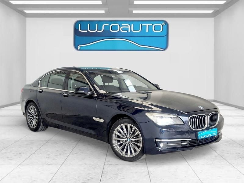 Usado BMW 730 258 HP (189 kW) 2013 Azul Sedan