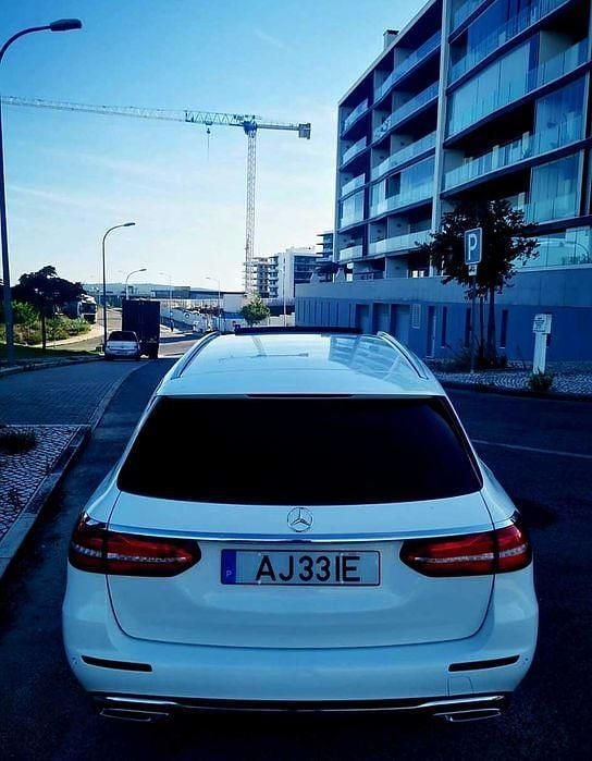 Usado Mercedes E220 194 HP (142 kW) 2018 Sedan