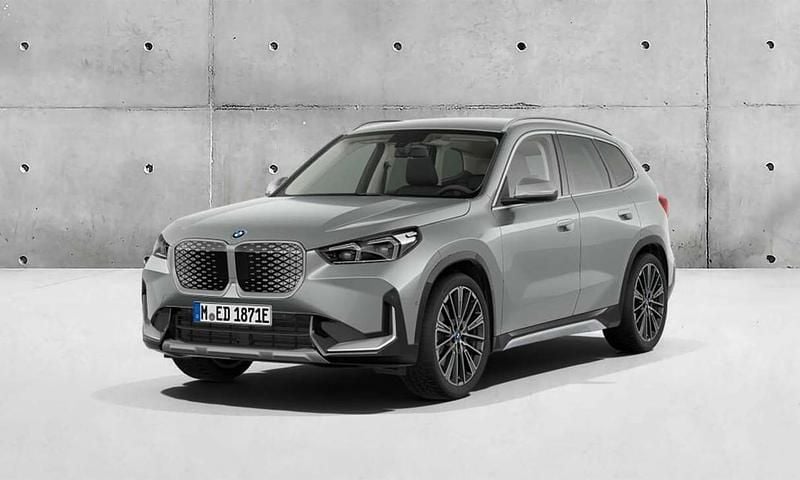 Prata space Novo 2025 BMW iX1 Comfort Edition SUV | € 65.790 - Imagem 1/4