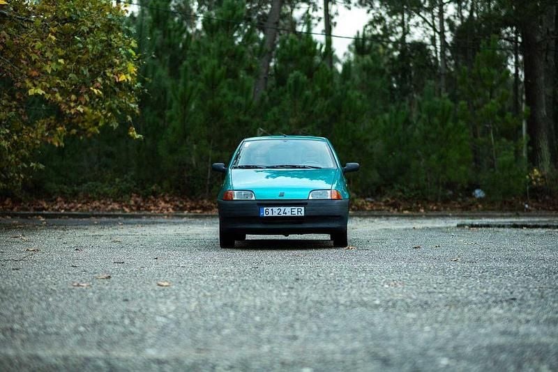 Usado 1993 Fiat Punto Sedan | € 1.850 - Imagem 1/4