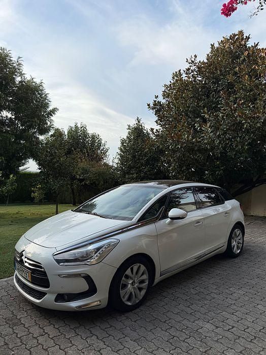 Usado 2013 Citroën DS5 Citadino | € 8.850 (Preço justo) - Imagem 1/4