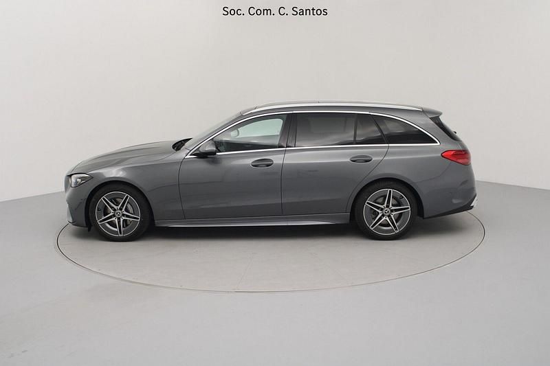 Usado Mercedes C220 AMG 197 HP (144 kW) 2024 Cinza Carrinha